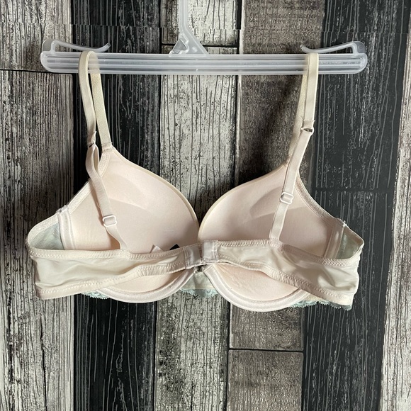 Adore Me - Push-up Plunge Bra and Panties - Picture 3 of 7